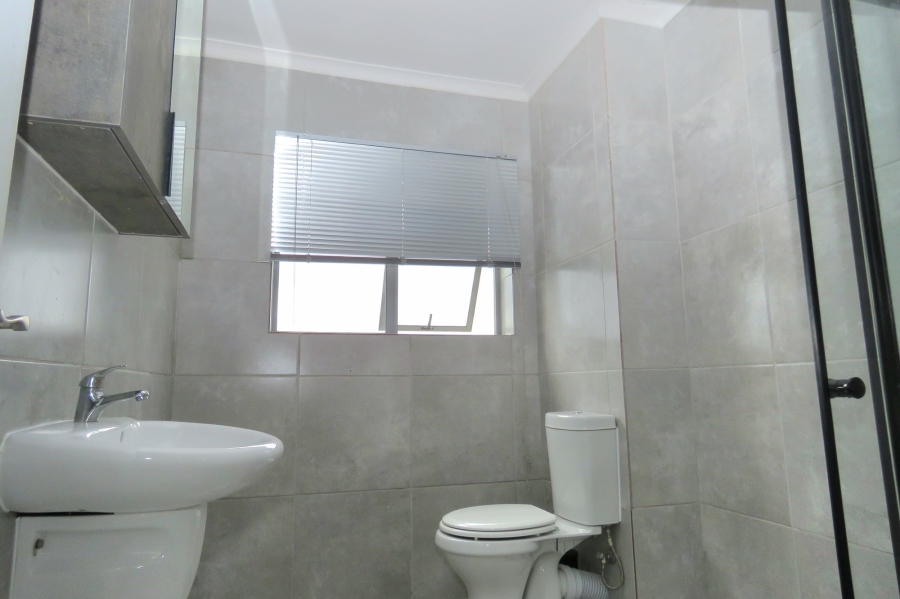 To Let 2 Bedroom Property for Rent in Gordons Bay Central Western Cape